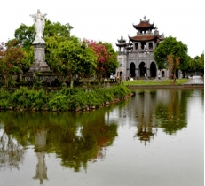 Phat Diem Cathedral - Hoa Lu & Tam Coc Tour - Full Day